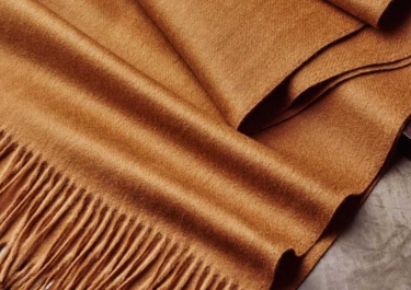 marie_lise_baron_ecological_transition_program_vicuna_scarf_material